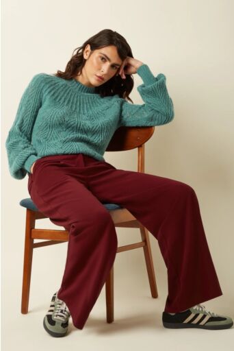 Rosa Broek Woven Crepe Cabernet Rood