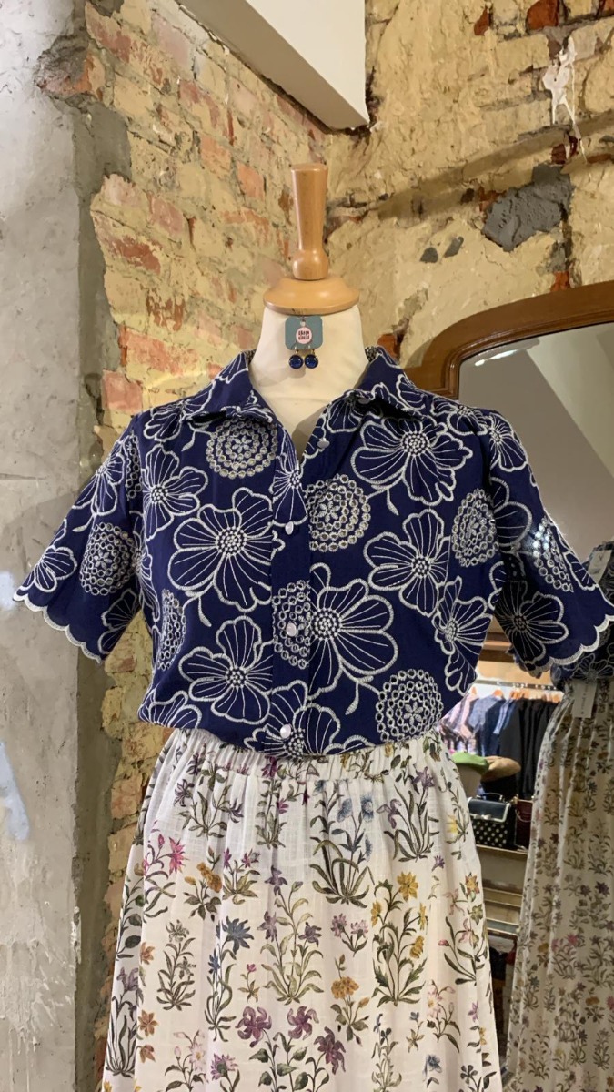 Montmarte Blouse Calina Broderie Blauw